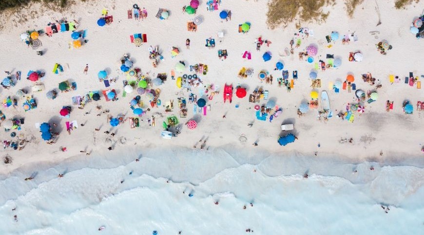 Jacopo Di Cera, Fake Heaven, 2021, Fine Art on Baryta Paper, Limite Edition of 6, 145,3x84,4 cm